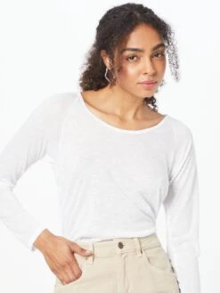 Marika Longsleeves Functioneel Shirt Dames Wit -Marika Verkoop 122ca5b027c86620bd0bd88fad1411a6